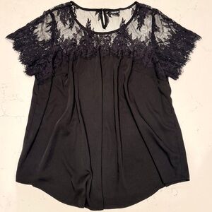 Torrid Elegant Black Lace Short Sleeve Top